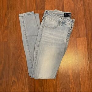 Hollister Jeans - Size 1S